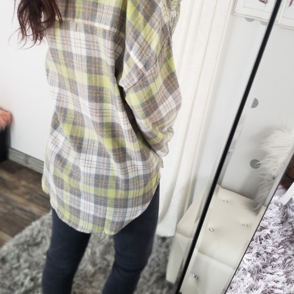 Last1️⃣ Best Fall Plaid Flannel Top Oversized Button Down Top - Picture 8 of 9